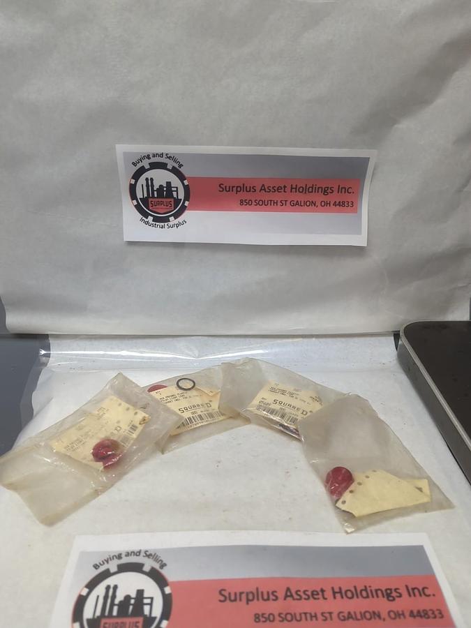 SQUARE D,9001 R-31,SERIES H RED FRESNEL PLASTIC PILOT LIGHT LENS LOT OF 4 NOS