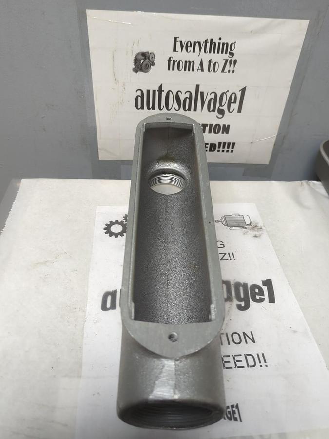 CROUSE-HINDS,BLB6,2 INCH CAST IRON CONDUIT BODY NOS