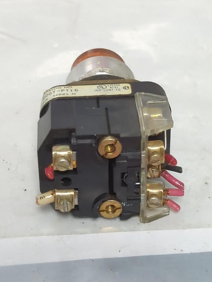 Used ALLEN BRADLEY,800T-PT16,SERIES N PUSH BUTTON AMBER PRE-OWNED