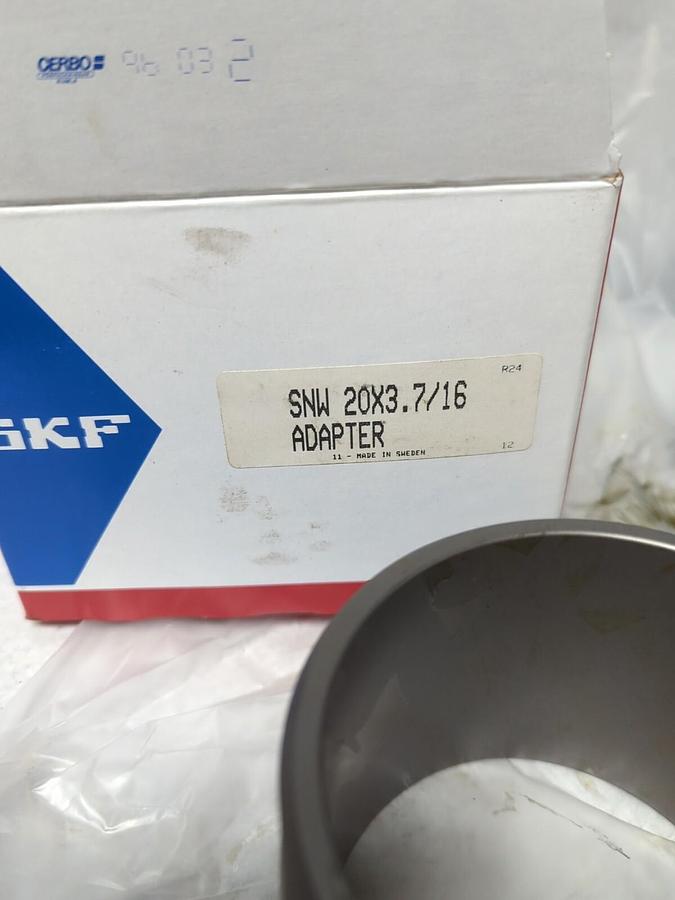 SKF,SNW 20X3-7/16,BEARING ADAPTER ASSEMBLY 3-7/16 INCH NOS