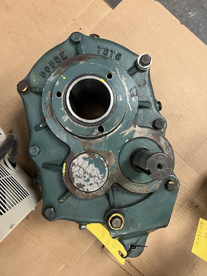 Used DODGE,TDT325,TORQUE ARM SPEED GEAR REDUCER RATIO 25.34 8.96HP 2155RPM