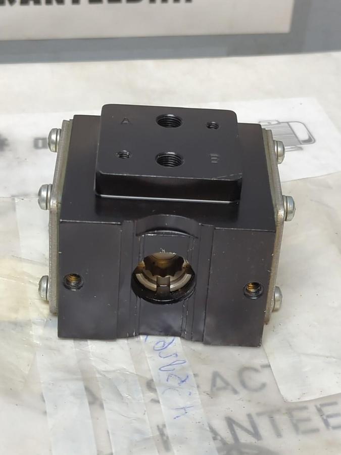GEMINI VALVE,B90BD-B,TYPE CW-C PNEUMATIC ACTUATOR 125 PSI NOS