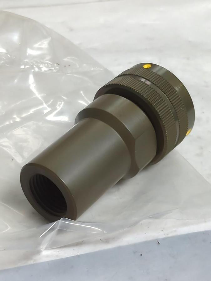 VEAM,CIR06AM2033PT12,ELEVEN PIN CONNECTOR NOS