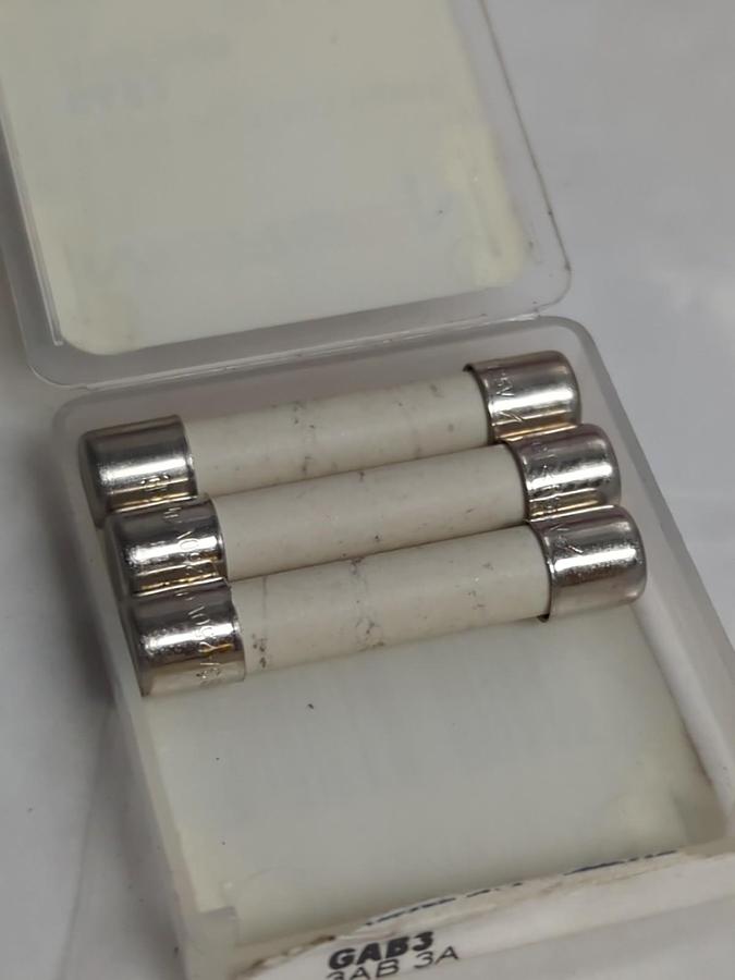 MERSEN,GAB-3,FAST ACTING 3 AMP FUSE LOT OF 8 NOS