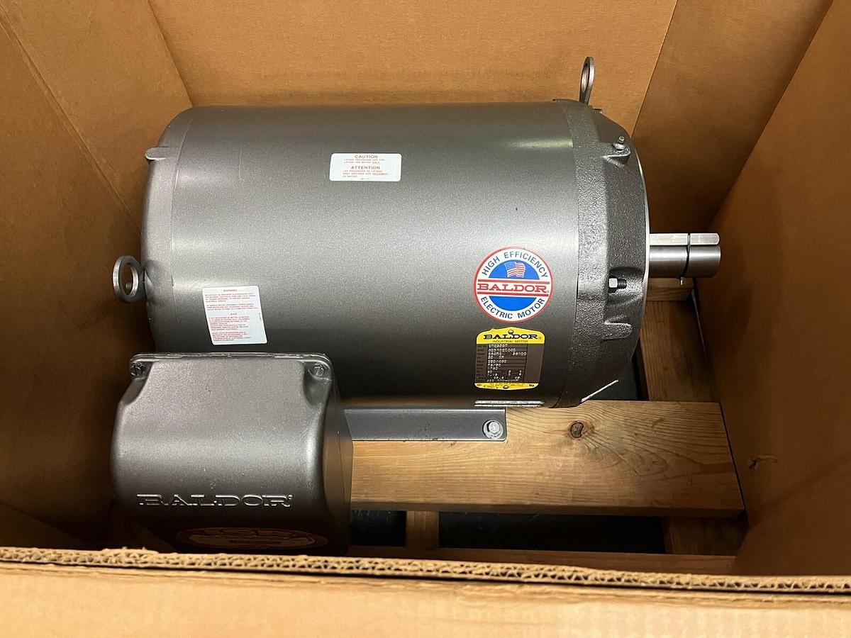 Used BALDOR,CM2535T,MOTOR 30HP 1760RPM 3PH 230/460V 284TC NOS