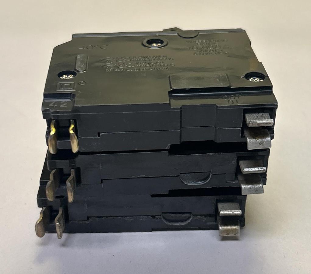 Used SQUARE D,QO115,CIRCUIT BREAKER 15A 120/240V 1P LOT OF 3
