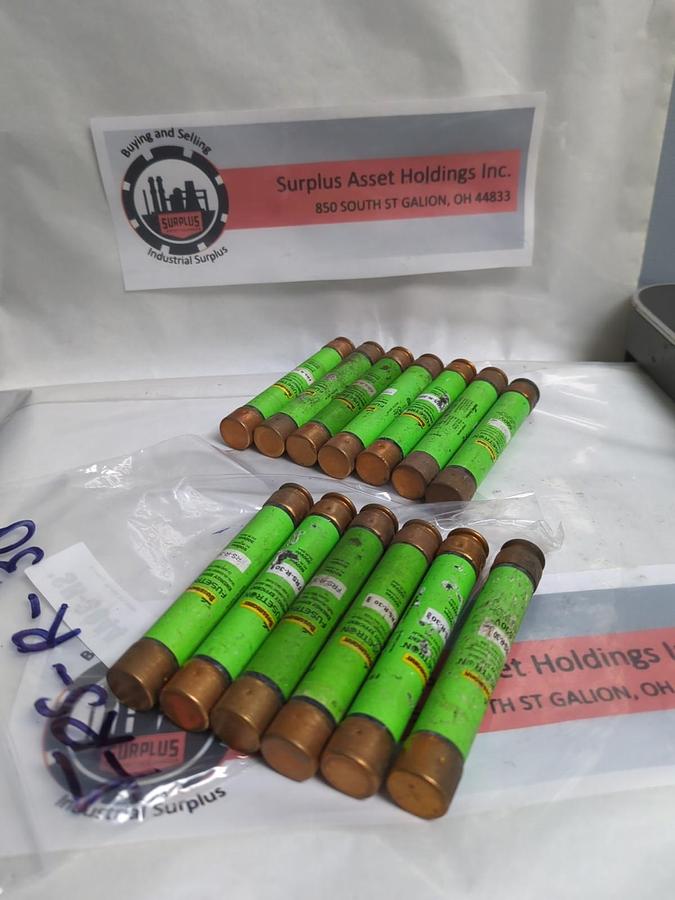 Used COOPER BUSSMANN,FRS-R-30,FUSETRON 30 AMP FUSE LOT OF 13 PRE-OWNED