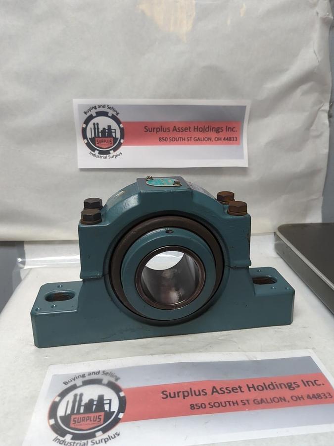 Used DODGE,023179,SPLIT PILLOW BLOCK 2-BOLT BASE 2-7/16 INCH BORE PRE-OWNED