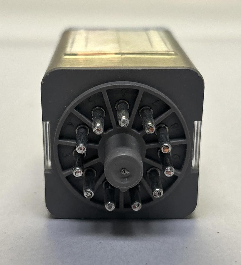 ALLEN BRADLEY,700-HA33Z24,RELAY 24VDC NOS