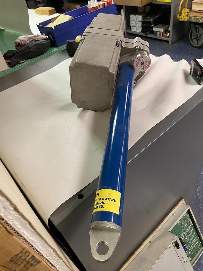 JORDAN CONTROLS,LA-2410-0207,ELECTRIC ACTUATOR 120v 1PH .9A