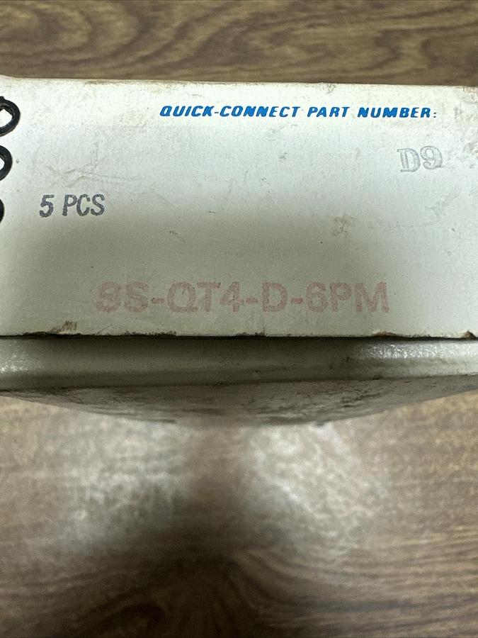 Swagelock,SS-QT4-D-6PM,Quick Connects box of 3