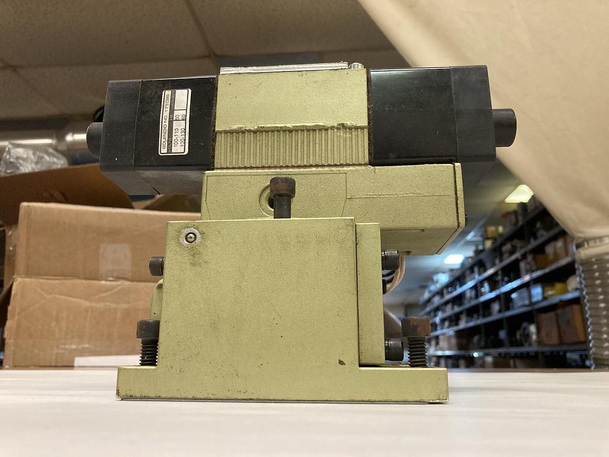 Ross,1775F5311,2-10BAR Solenoid Valve W/ 400C79 2-10BAR Pilot Valve