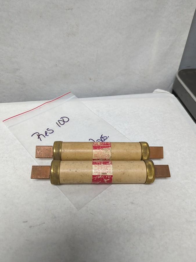 COOPER BUSSMANN,RES-100,SUPER-LAG RENEWABLE FUSE LOT OF 2 PRE-OWNED