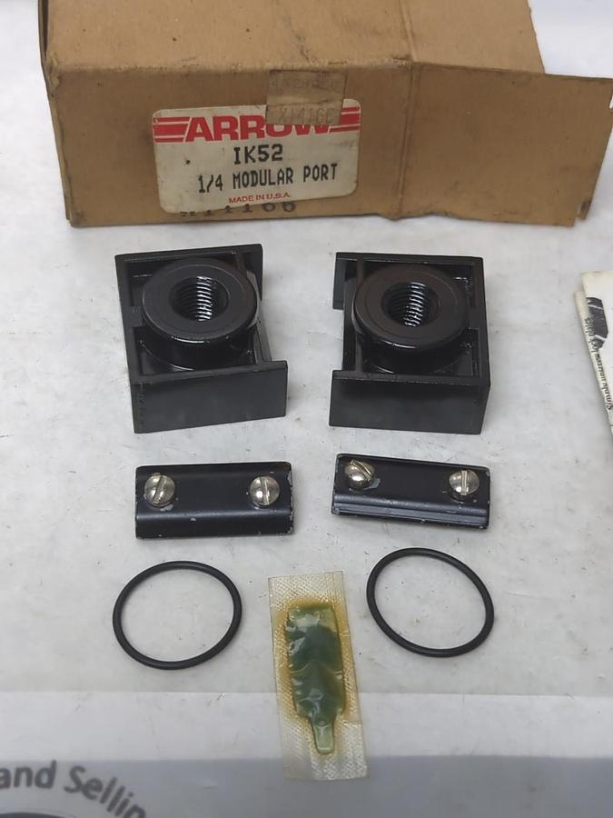 ARROW,IK52,MODULAR PIPE PORT 1/4 INCH NOS