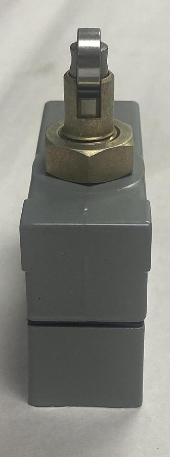 Micro Switch,BZG1-2RQ8,Limit Switch NOS