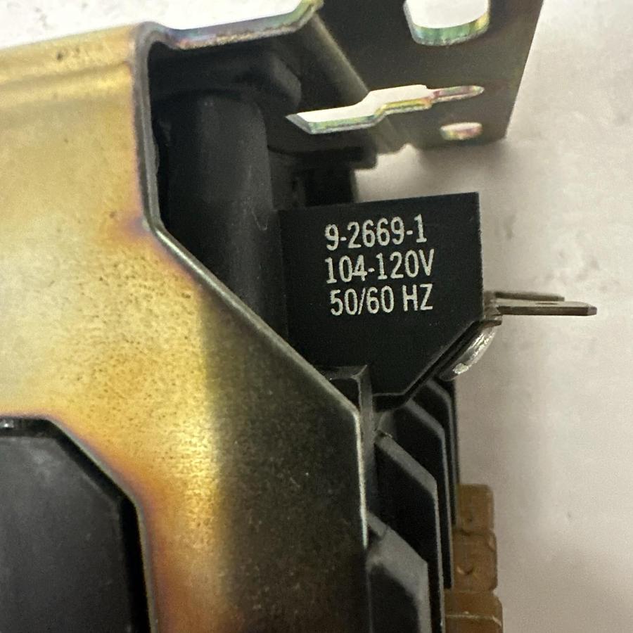 Used Cutler-Hammer,C25END425,120V 25Amp Definite Purpose Contactor