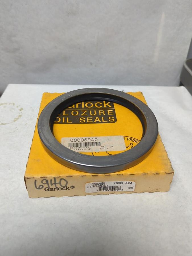 GARLOCK KLOZURE,53X2804,OIL SEAL 4.5/8X5.87.5X1/2 NOS