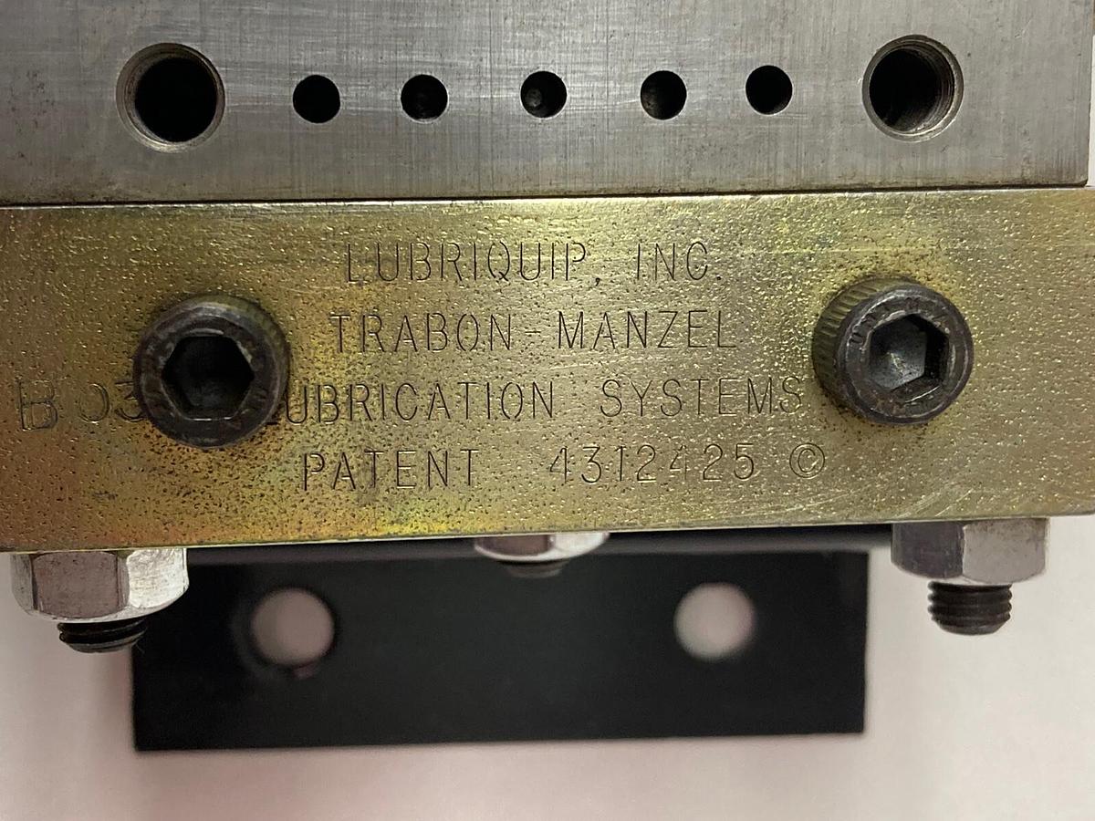 Used Lubriquip,4312425,Lubricant Distributor Valve