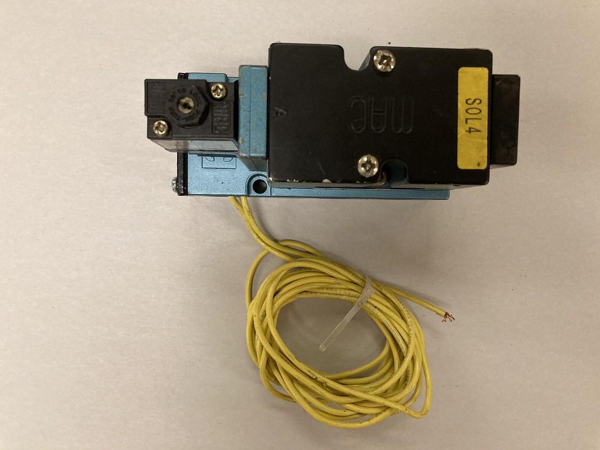 Used Mac,82A-AA-CKA-TM-DDA5-2DA,2 Way Solenoid Valve 24V VDC  5.4 Watts