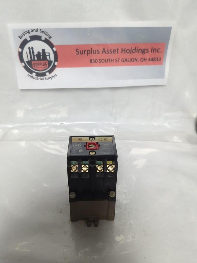 Used ALLEN BRADLEY,700-P400A1,SERIES A CONVERTIBLE CONTACT CONTROL RELAY PRE-OWNED