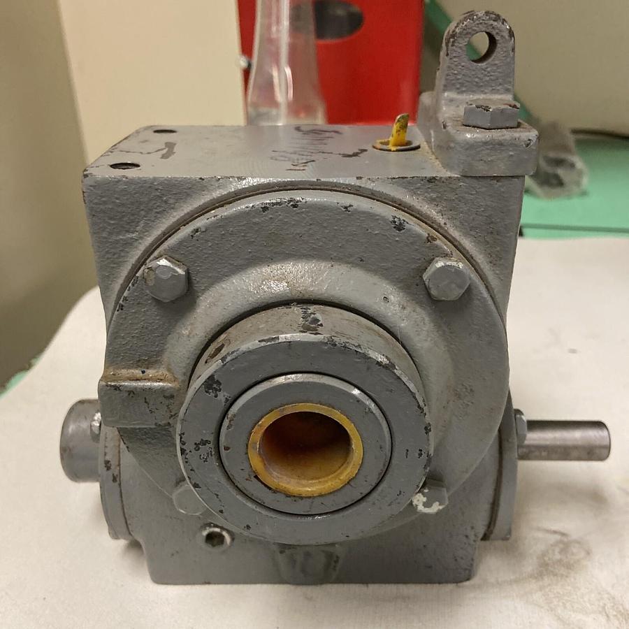 Hub City,02-20-10402-212,Gear Reducer Model 212 Ratio 5:1WR Style A