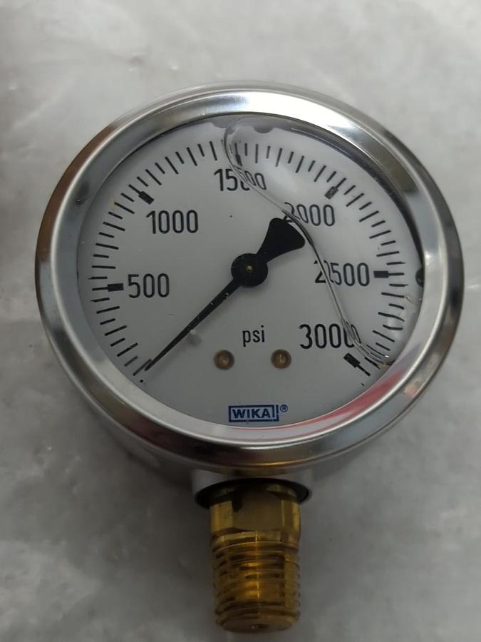 WIKA,9767150,GAUGE 2-1/2 IN FACE 1/4 IN NPT BOTTOM CONNECTION 3000PSI NOS