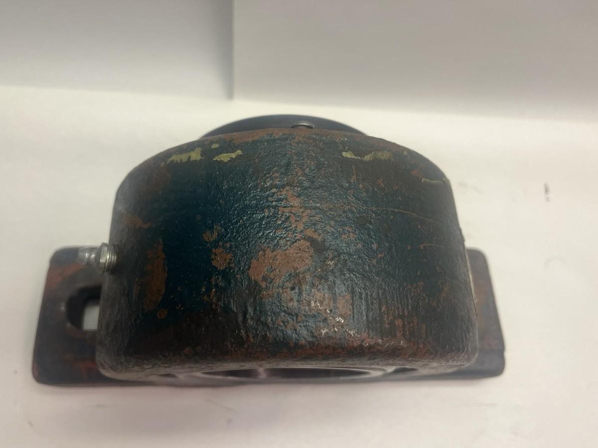 Used REXNORD,ZA-2215,PILLOW BLOCK BEARING 2-15/16" BORE