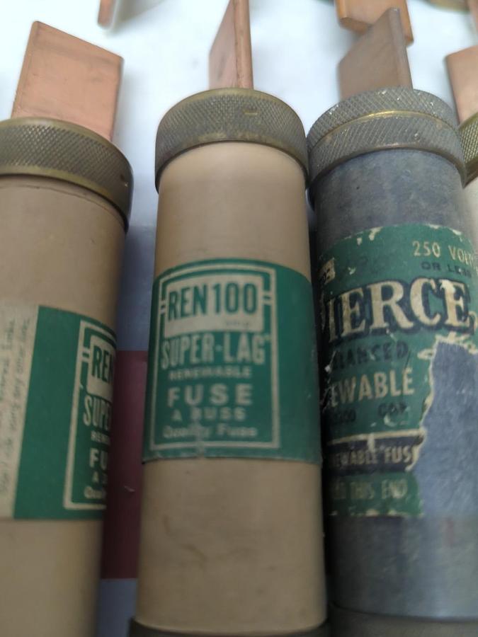 COOPER BUSSMANN,REN 100,SUPER-LAG RENEWABLE FUSE 100 AMP LOT OF 13 PRE-OWNED