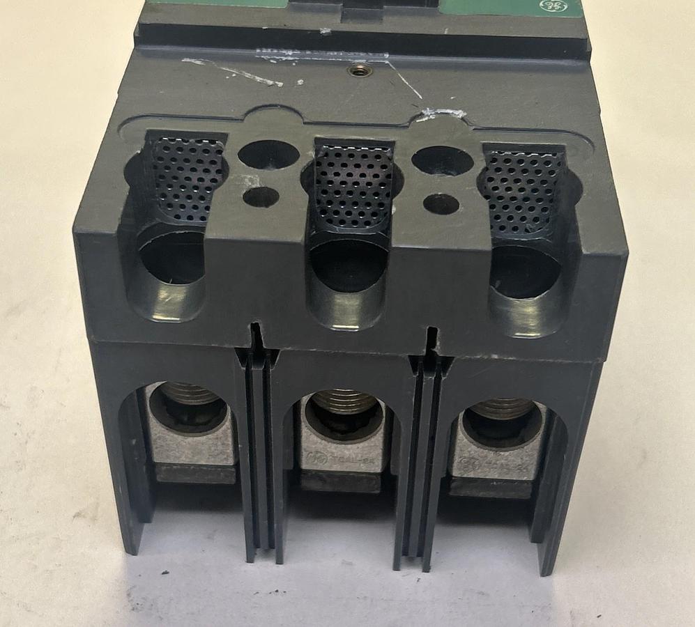 Used GE,TFJ236Y225,CIRCUIT BREAKER 225A 600V 3POLE