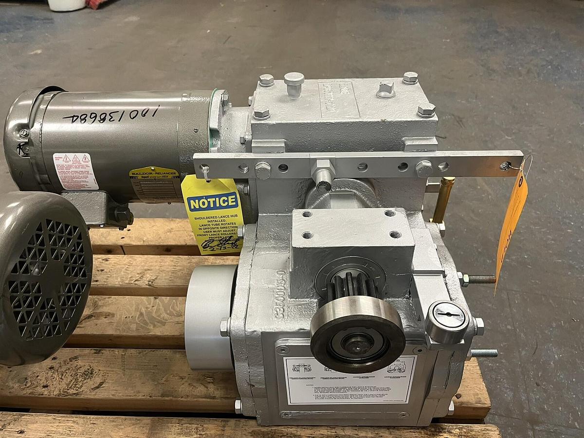 CLYDE BERGMANN,RXC000121,GEARMOTOR 1.5HP 3PH 460V
