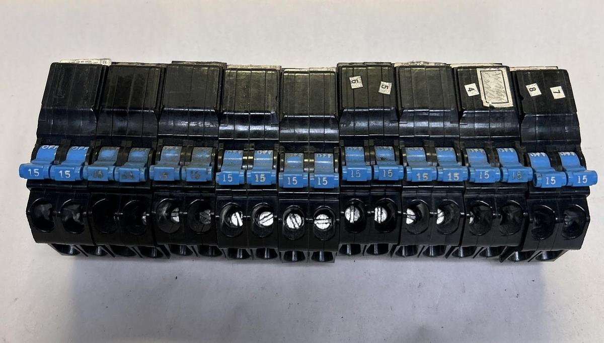 Used MURRAY,MM215,TANDEM CIRCUIT BREAKER 15A 120/240V 2P LOT OF 9