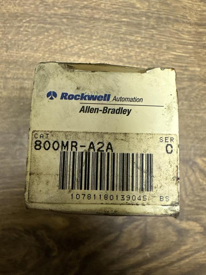 Allen Bradley,800MR-A2A,Small Round Push Button Black