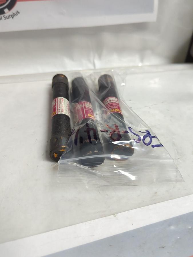 Used COOPER BUSSMANN,FRS-R-4-1/2,FUSETRON FUSE 4-1/2 AMP LOT OF 3 PRE-OWNED