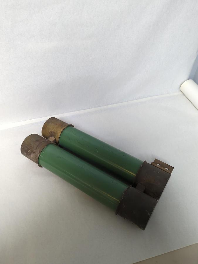Used WESTINGHOUSE,GCLS25,STYLE 6379D26H20 DOUBLE BARREL FUSE 390 AMP 5.5KV PRE-OWNED