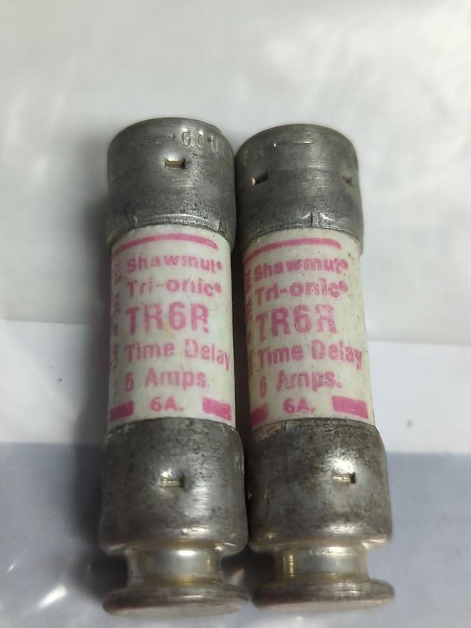 Used GOULD SHAWMUT,TR-6R,TRI-ONIC 6 AMP FUSE LOT OF 2 PRE-OWNED