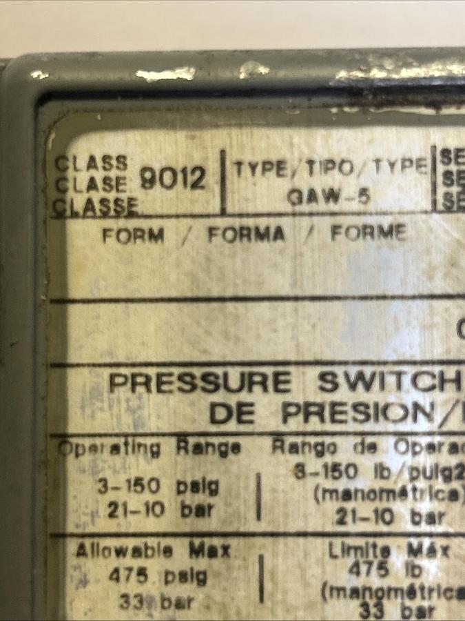 Used SQUARE D,9012GAW5,PRESSURE SWITCH