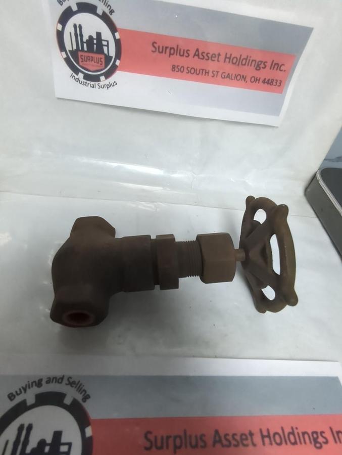 Used HENRY VOGT,B-12270R6,GLOBE VALVE 1/2 INCH PRE-OWNED