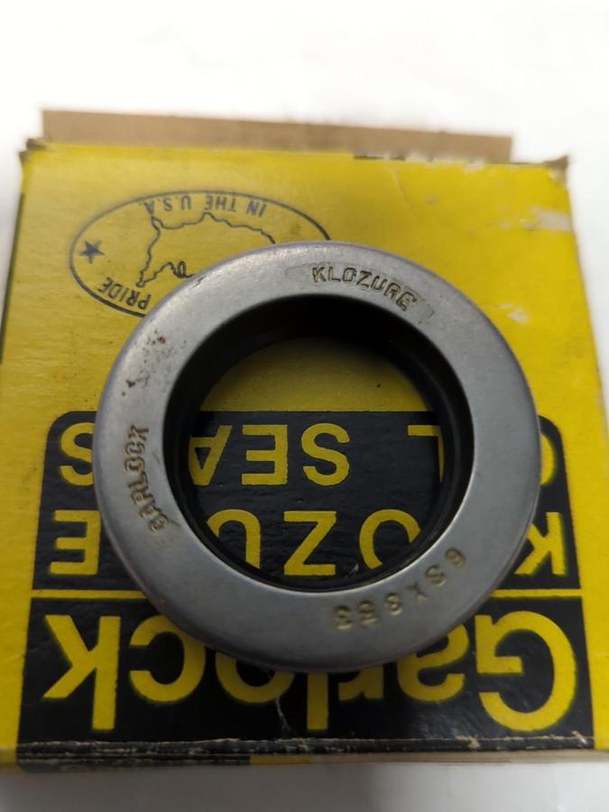 GARLOCK KLOZURE,63-0353,OIL SEAL 1.125 X 1.75 X 0.375 NOS