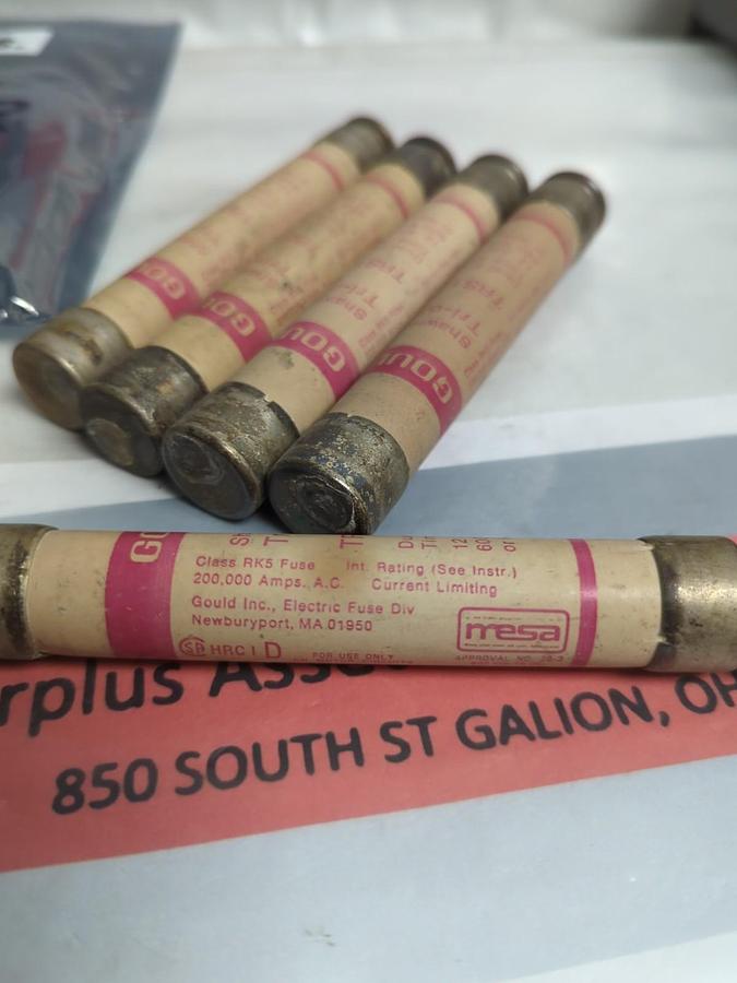 Used GOULD SHAWMUT,TRS12R,TRI-ONIC 12 AMP FUSE LOT OF 5 PRE-OWNED