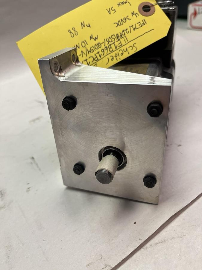 Used SCHNEIDER,ILE1B661PC1A3,STEPPER MOTOR