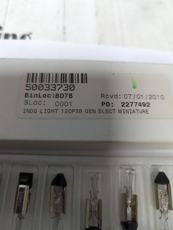 GENERAL ELECTRIC,120PSB,MINIATURE LAMPS BOX OF 8 NOS