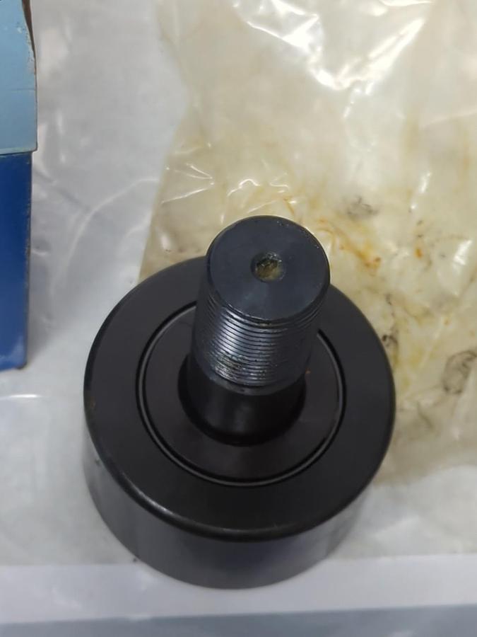 KOYO,CRS-44,CAM FOLLOWER REPLACES MCGILL CF-2-3/4-S NOS