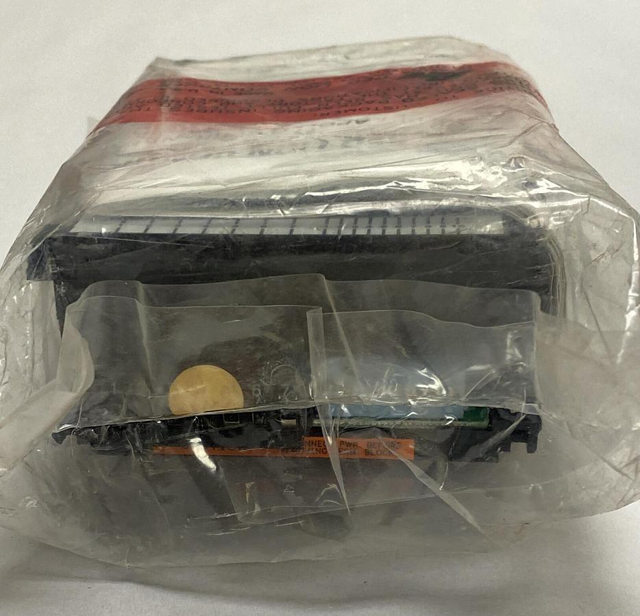 Used RED LION CONTROLS,APLCL401,CURRENT LOOP INDICATOR NOS