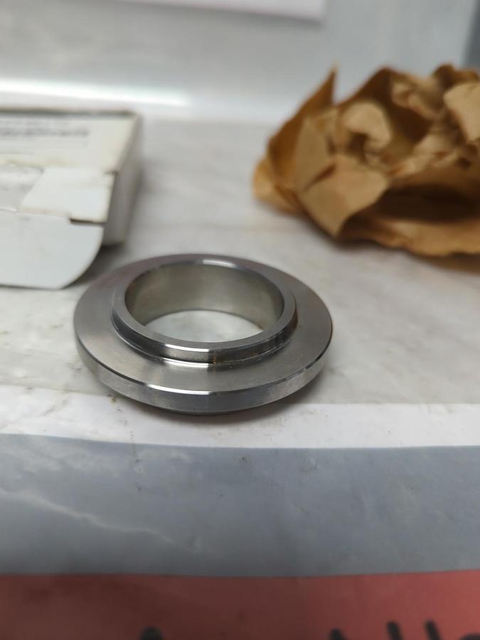 FISHER CONTROLS,15222546172,SEAT RING-CAGE TRIM NOS