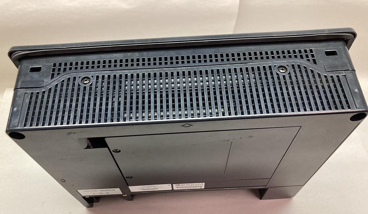 Used Total Control,QPI31200S2P-B,Quickpanel Touchscreen 10.5 Inch