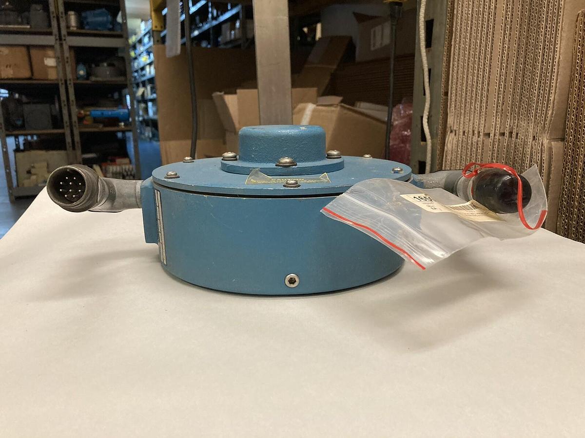 Used Avtron,M585,Pulse Generator 12-15VDC 175 MA