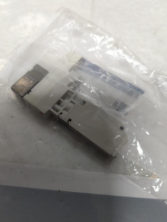 SMC,VQC1101N-51,SOLENOID VALVE NOS
