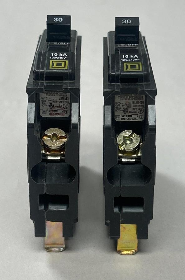 Used SQUARE D,QO130,CIRCUIT BREAKER 30A 120/240V 1P LOT OF 2