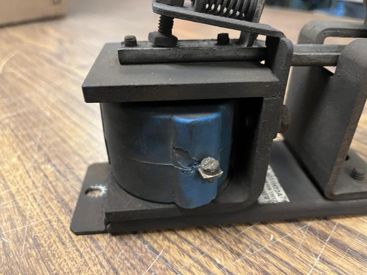 Used CUTLER HAMMER,6011H22A,DC RELAY 600V