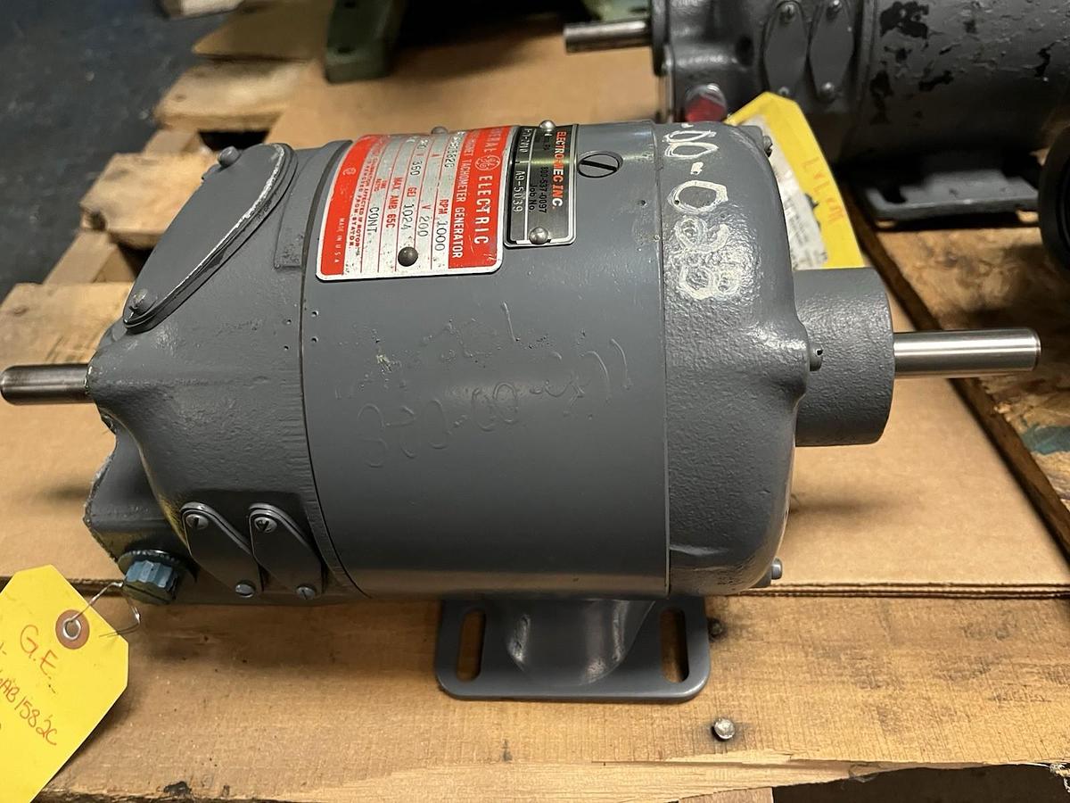 Used GE GENERAL ELECTRIC,5BC46AB1582C,PERMANENT-MAGNETIC TACHOMETER GENERATOR
